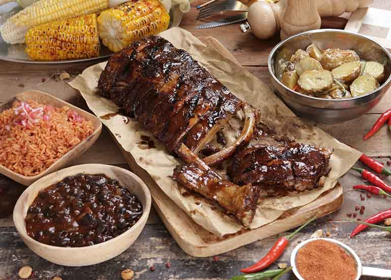 Ribs and Side Dishes from Gringo