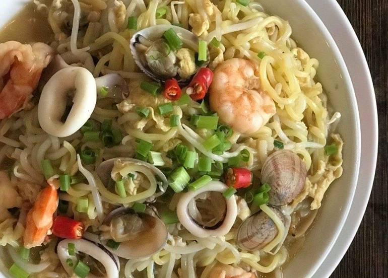 seafood-noodles