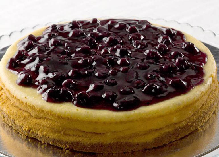 Blueberry cheesecake, the chocolate kiss