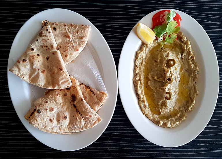 Hummus with Bread from Qilla Restaurant