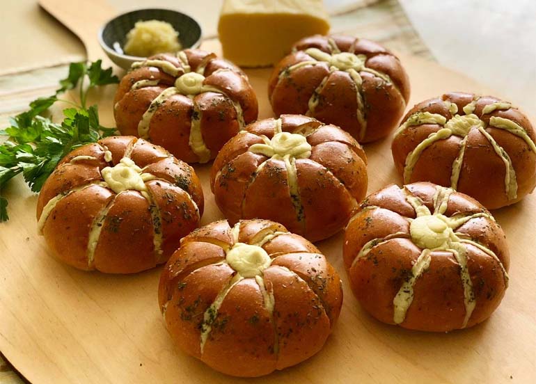 korean garlic bread, boulangerie 22