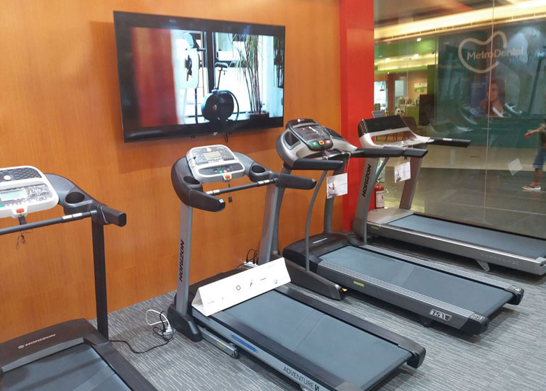 johnson-fitness-philippines-delivery-equipment