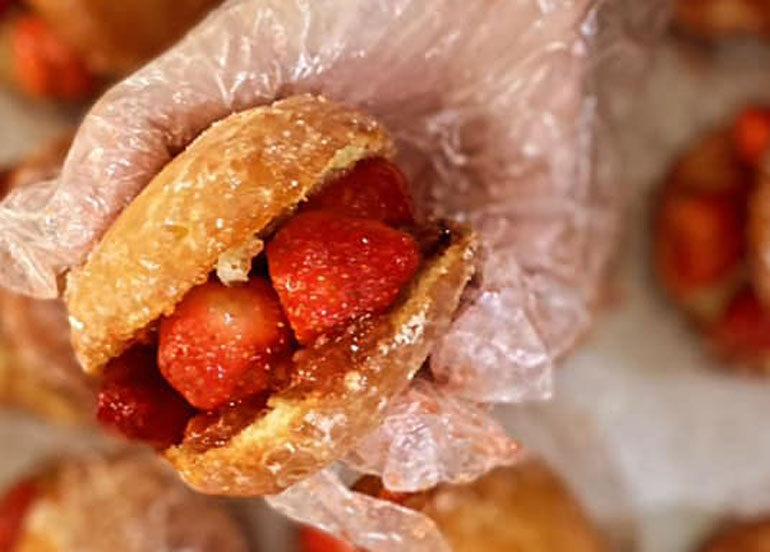 knead-bread-very-berry-donut
