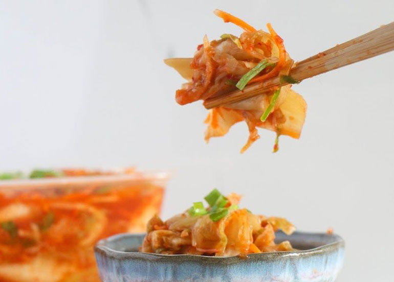 always-eating-napa-kimchi