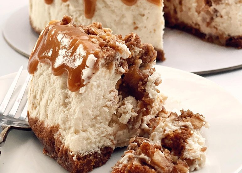 Apple Caramel Crumble Cheesecake Cakes by Alyanna
