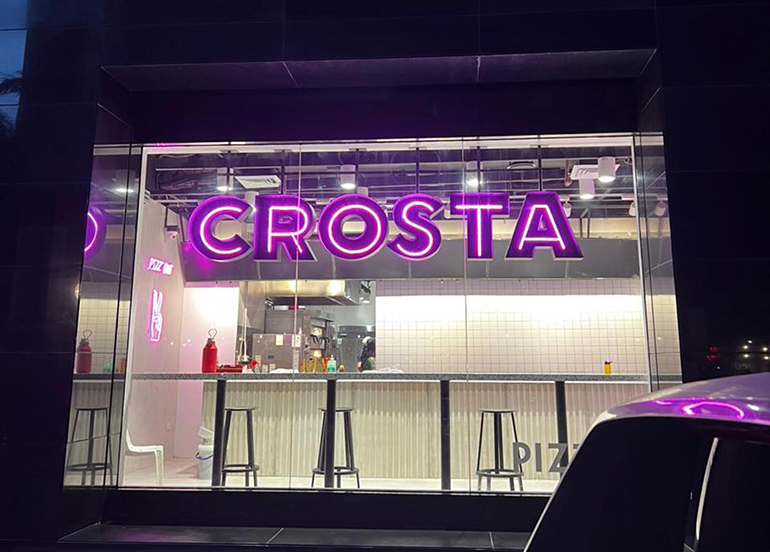 crosta pizzeria exteriors