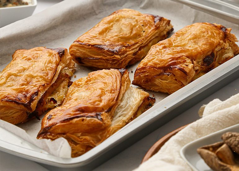 buttery and co chicken puff pies